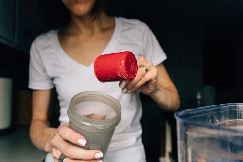 Izolat a hydrolizat białka – czym się różnią?