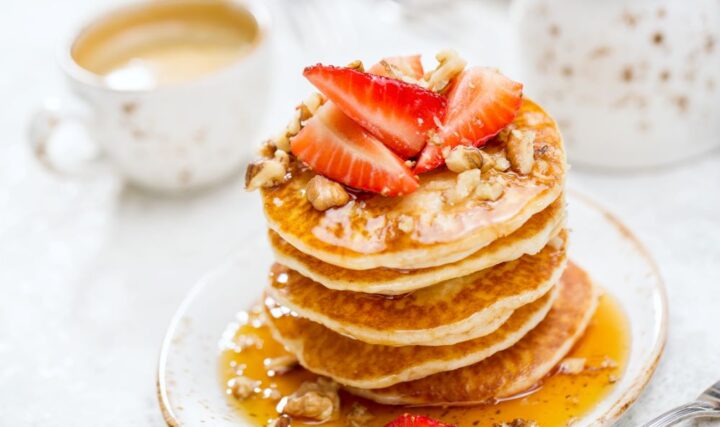 Śniadanie na słodko – 7 pomysłów na słodkie śniadania. Bez owsianki!