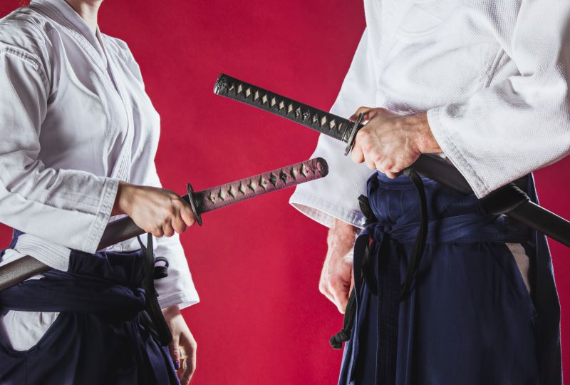 Miecze w aikido aikidocy z mieczami