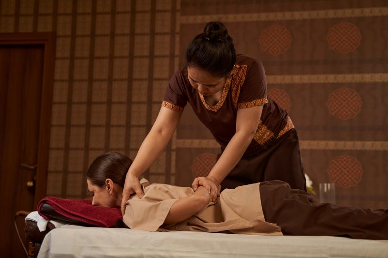 sesja tajskiego masażu profesjonalnego
