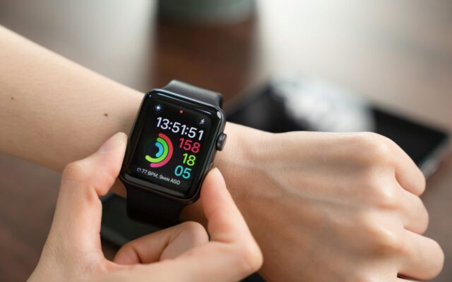 Wybieramy smartwatch w 2024 roku – na co zwrócić uwagę?